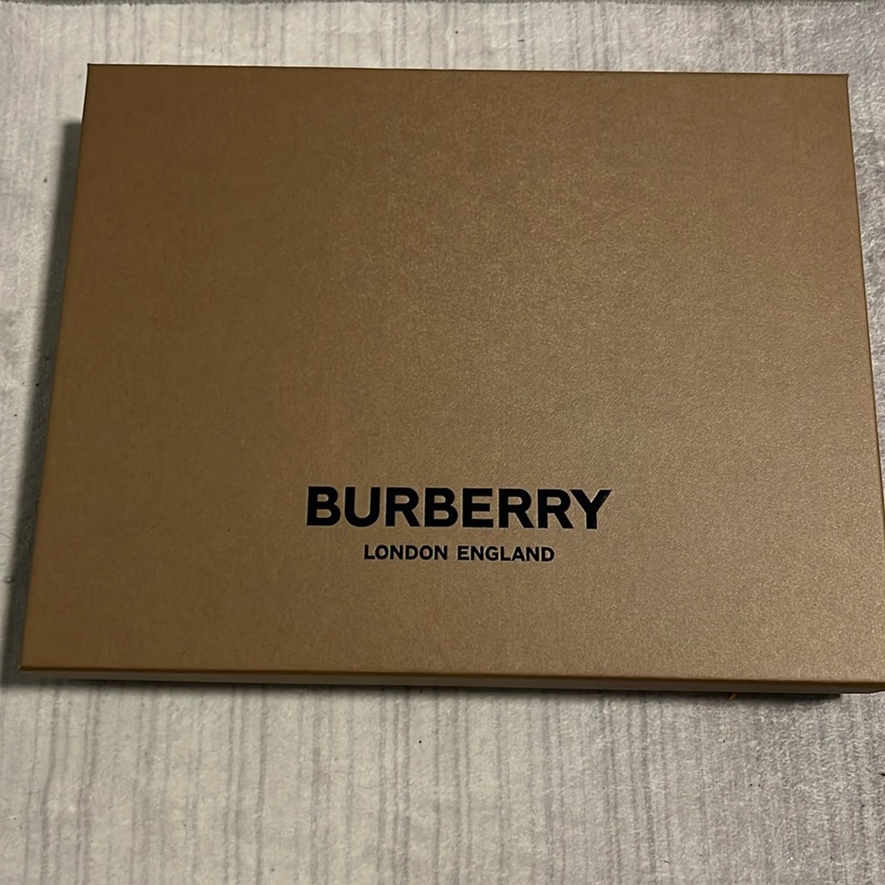 Burberry Box